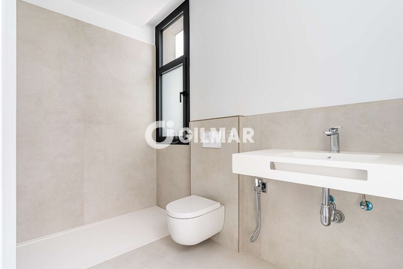 Foto 5b24bdaf-2413-42a1-9e59-fa69244f802e. Chalet avec chauffage parking piscine dans Club de Golf Rozas de Madrid (Las)