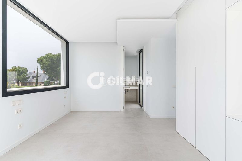 Foto b7114f85-c700-493f-94f8-b7cade980ea3. Chalet avec chauffage parking piscine dans Club de Golf Rozas de Madrid (Las)