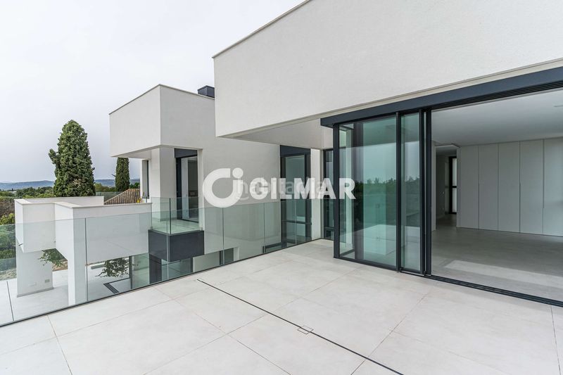 Foto f50b50d6-a101-4b89-b059-f396d208516b. Chalet avec chauffage parking piscine dans Club de Golf Rozas de Madrid (Las)