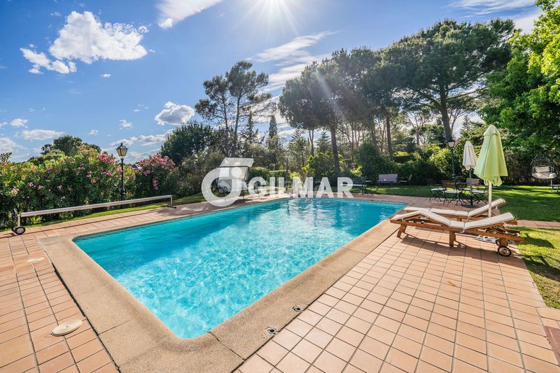 Foto 7a704cdf-9bca-4bce-b7f0-67de3f22848e. Chalet with heating parking pool in Club de Golf Rozas de Madrid (Las)