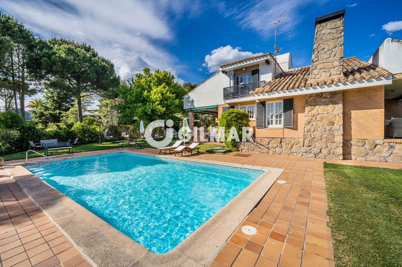 Foto 889612e8-946d-4614-97b8-26d1fa3a1b3a. Chalet with heating parking pool in Club de Golf Rozas de Madrid (Las)