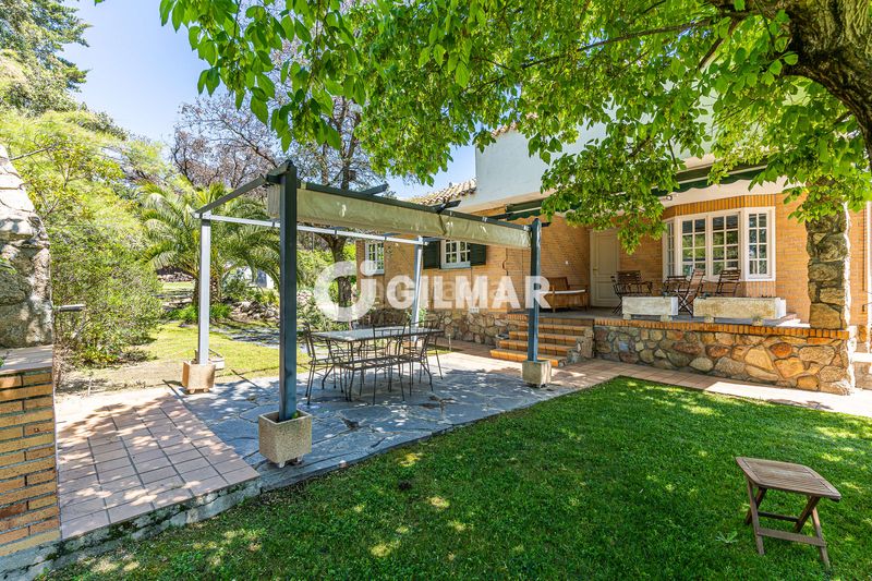 Foto d5eee6aa-cddb-4b72-97a8-6b33db41b265. Chalet with heating parking pool in Club de Golf Rozas de Madrid (Las)