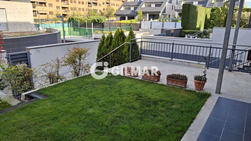 Foto 1a359ec1-f100-458a-b68d-ed8193292004. Chalet avec chauffage parking piscine dans Montecillo Rozas de Madrid (Las)