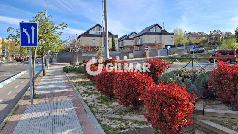 Foto 73cb1a3e-52ed-4446-9931-aaae082cc5e7. Chalet avec chauffage parking piscine dans Montecillo Rozas de Madrid (Las)