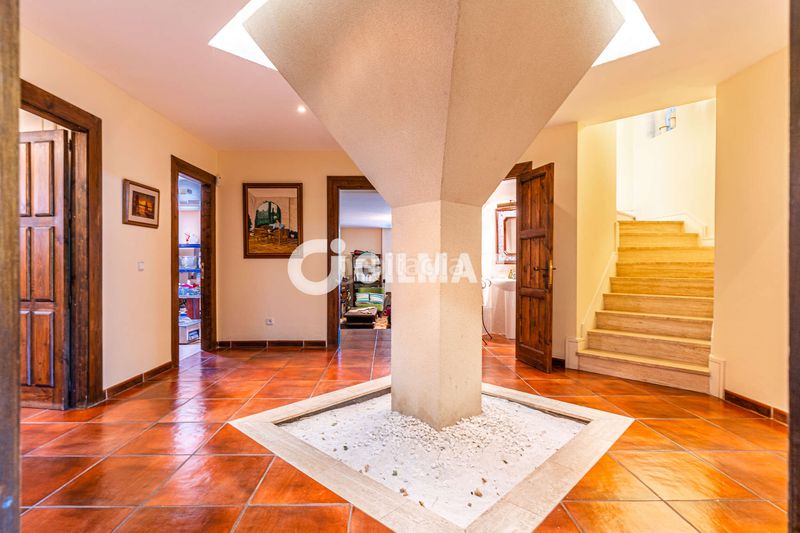 Foto 9a72463e-3f47-4843-b03e-8065e74f3127. Chalet mit heizung parking pool in Villafranca del Castillo Villanueva de la Cañada
