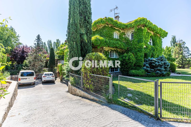 Foto ab93bf39-7957-4603-b71c-880ec61c74da. Chalet mit heizung parking pool in Villafranca del Castillo Villanueva de la Cañada