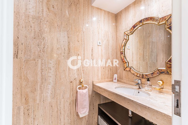 Foto d669fbf1-5d95-49b3-b8c1-df6d0d65d368. Chalet mit heizung parking pool in Villafranca del Castillo Villanueva de la Cañada