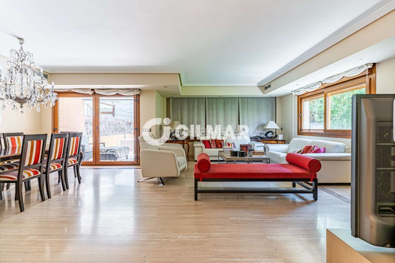 Foto 550e3c19-9aa9-483d-a0b1-23303832c826. Casa aparellada amb calefacció aparcament piscina a Rozas de Madrid (Las)