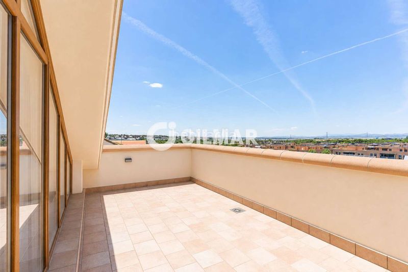 Foto aaaf6601-4d26-49cf-b3a2-52121e5e25fe. Casa aparellada amb calefacció aparcament piscina a Rozas de Madrid (Las)