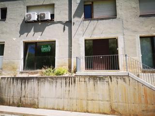 Lloguer Local Comercial a De ribes 49. Local para despacho o actividades