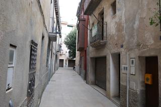 Building  Del mercader jossa. Edifici en venda st. joan de les abadesses