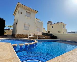 Chalet à La Zenia. Villa en la zenia