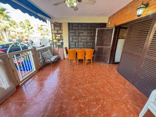 Rez-de-chaussée à Calle dolores. Planta baja en torrevieja