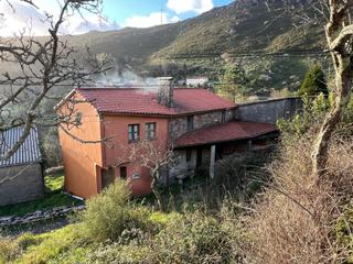 Maison à Campelo 22. Exclusiva casa de piedra gallega con encanto rural y vistas desp