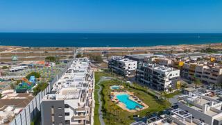 Attique  Calle calle santa rita. Ático con vistas despejadas y solárium privado en residencial am