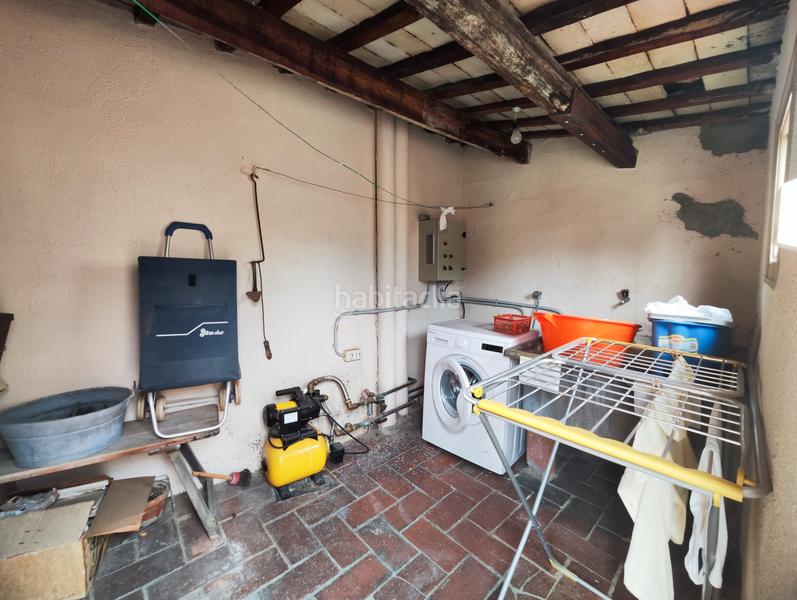 Foto 03b262b6-335f-4e30-8735-1345a8567a03. Casa tot exterior en Barri del Centre Terrassa