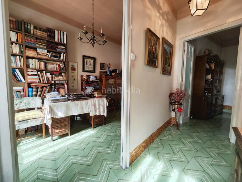 Foto 2aee4ce1-08c7-48a8-9210-0e3b60eece69. Casa tot exterior en Barri del Centre Terrassa