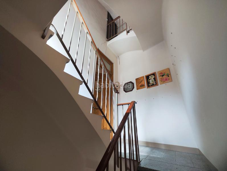 Foto cac526f6-49dc-4888-8f6d-816bf39fef13. Casa tot exterior en Barri del Centre Terrassa