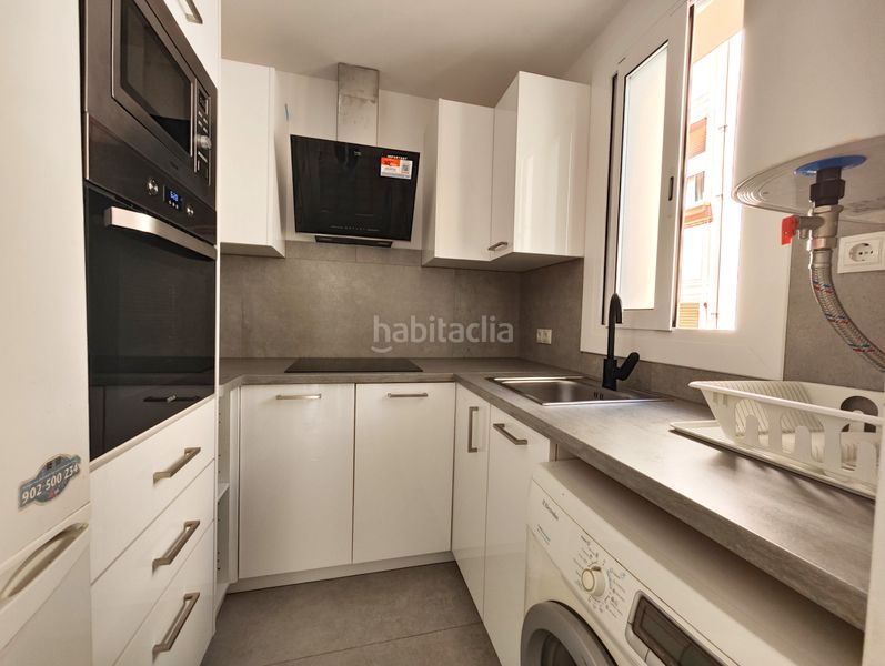 Foto 0c83081b-b613-46a0-8405-16d3a6e003b9. Edifici a Sants Barcelona