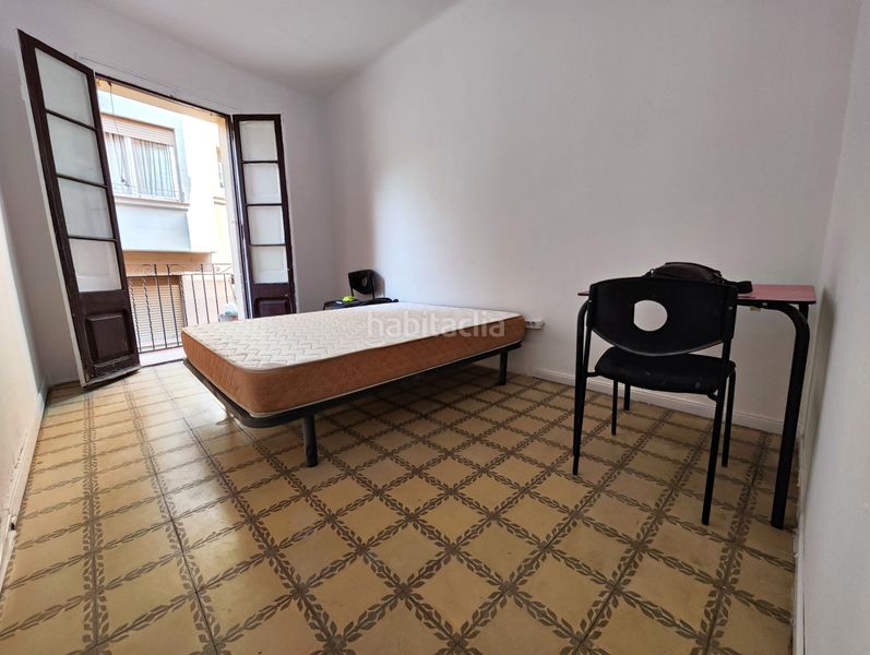 Foto 81f32c3f-89e2-4377-b3b2-63b1934c8804. Edifici a Sants Barcelona