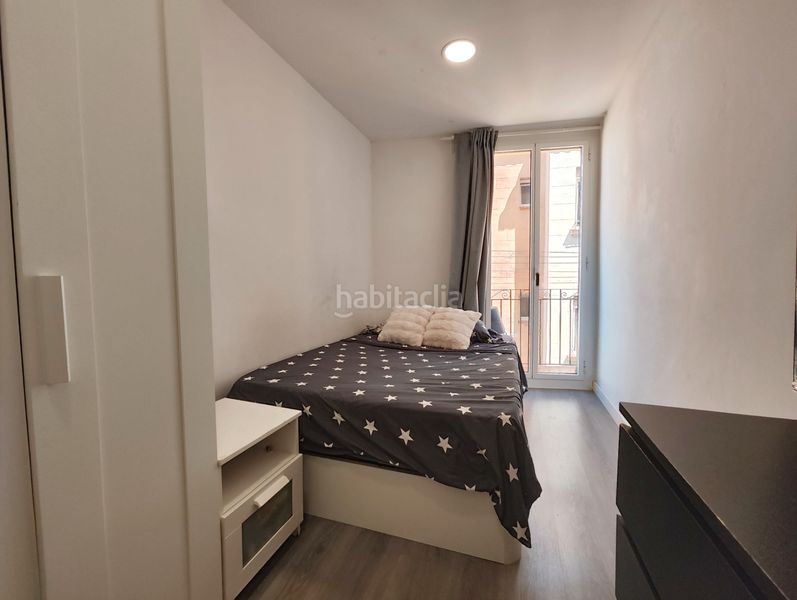 Foto e27a951b-afc4-4e60-ab1f-d5854740cbc6. Edifici a Sants Barcelona