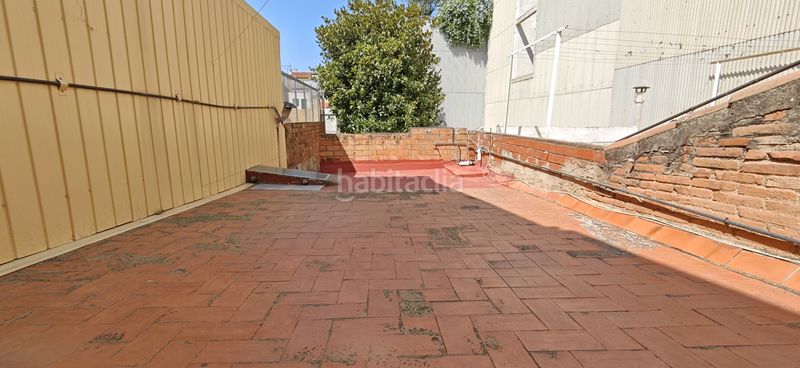 Foto 6579efbb-a877-4618-95f3-8db13c84b4aa. Casa amb calefacció a Ca n'Aurell Terrassa