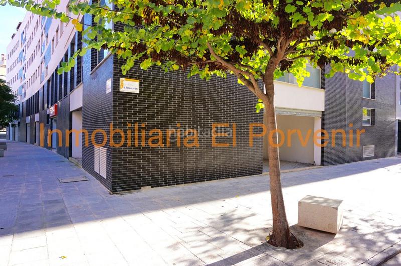 Foto 5016a23a-31bb-4917-94b5-18d250b25d33. Location local commercial dans Parc Central Torrent