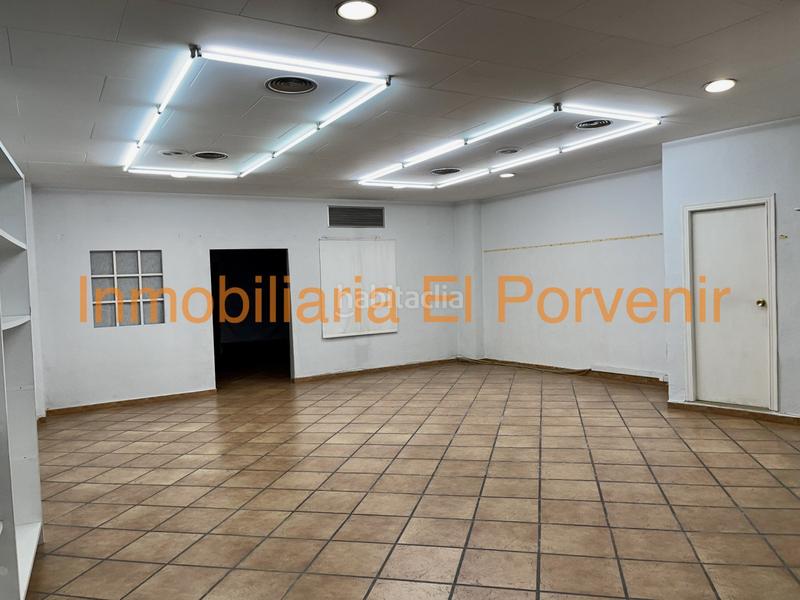 Foto a47f2f35-63ee-4ad9-8616-d30adfbaec82. Affitto locale commerciale in plaza obispo benlloch 5 in Torrent