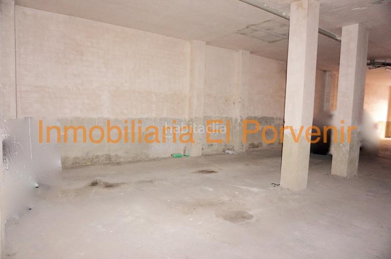 Foto 4d4ee28f-67e2-4b4d-b343-28b75996481e. Alquiler local comercial en Poble Nou Torrent