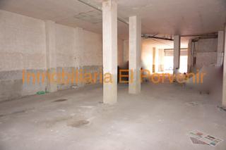 Local Comercial en Calle Tirant Lo Blanc