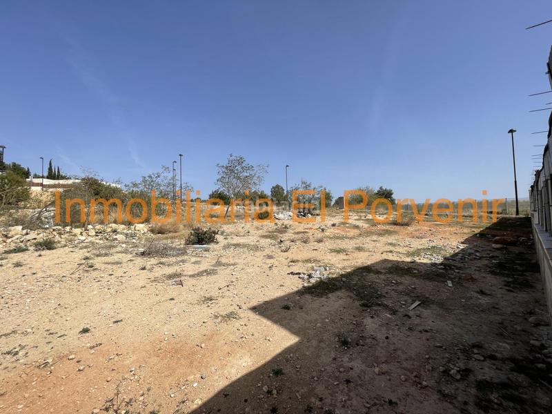 Foto bf7f4168-5d26-412c-bc33-c7e768f293d0. Terrain résidentiel dans calle llaurador francisco viñes 4 dans Torrent