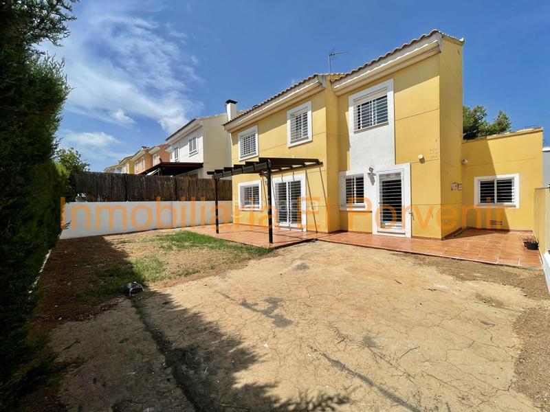 Foto 1864ee24-f2cc-4591-b90a-f513168020f2. Alquiler chalet en El Vedat - Santa Apolonia Torrent