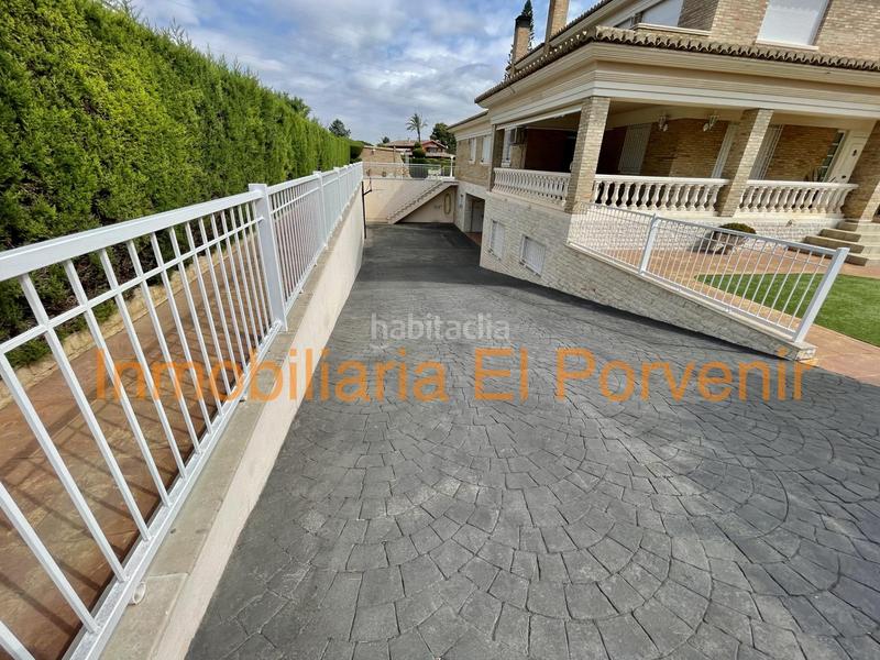 Foto 9bb4b9a1-f17e-46f7-93f4-64f99b55fb8e. Chalet con riscaldamento parcheggio piscina in El Vedat - Santa Apolonia Torrent