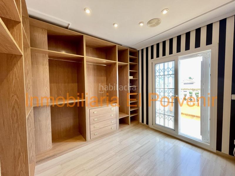 Foto 6b02122d-57d2-418b-8871-4191f93b43fe. Chalet mit heizung parking pool in Zona Avenida Alta - Auditorio Torrent