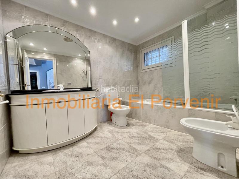 Foto 7a88a86c-53b5-4331-a6d8-5fe483e1f82e. Chalet mit heizung parking pool in Zona Avenida Alta - Auditorio Torrent