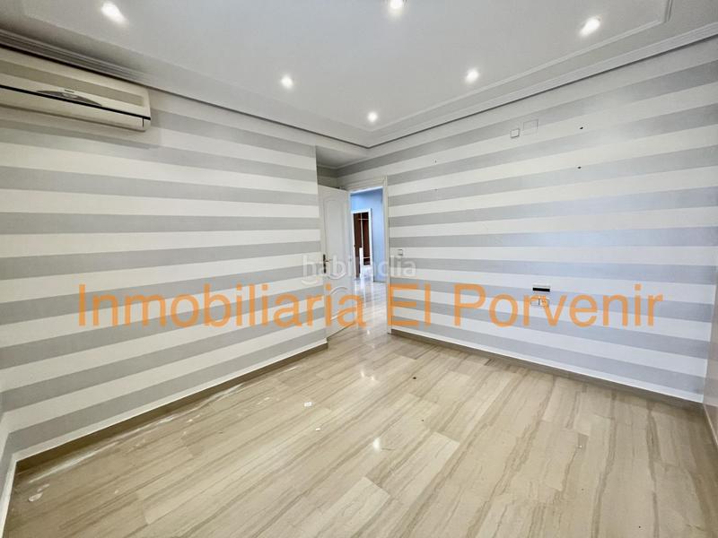 Foto 7b8bc3d8-574f-446c-8bb6-6c71ee829797. Chalet mit heizung parking pool in Zona Avenida Alta - Auditorio Torrent