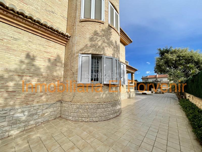 Foto 057721d4-a855-49e0-8d29-7dca1ca1ba46. Chalet con riscaldamento parcheggio piscina in Zona Avenida Alta - Auditorio Torrent