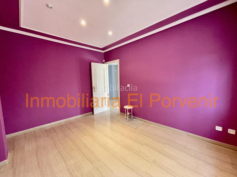 Foto 1f5451e6-fdd0-4716-a2b0-fd66b601caec. Xalet amb calefacció aparcament piscina a Zona Avenida Alta - Auditorio Torrent