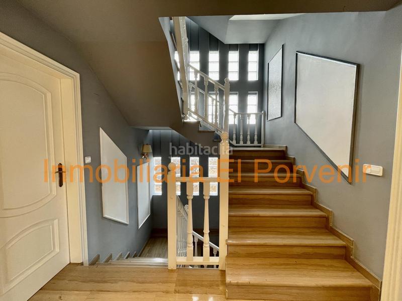 Foto 9e2f01ab-c2f5-441f-857c-f4e612417dd6. Xalet amb calefacció aparcament piscina a Zona Avenida Alta - Auditorio Torrent