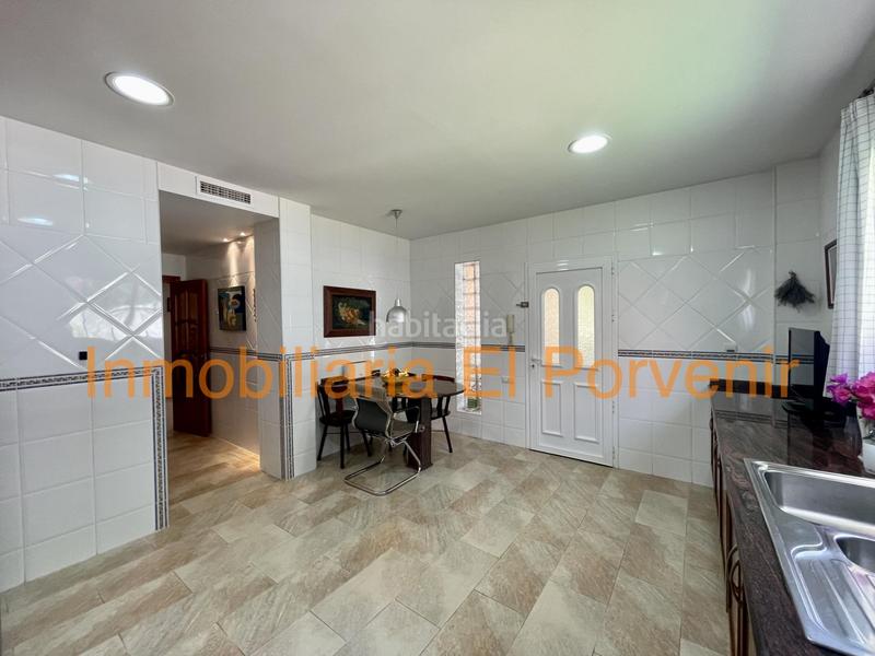 Foto f700256e-18f3-4b07-b630-de009a2806aa. Chalet mit heizung parking pool in Zona Avenida Alta - Auditorio Torrent