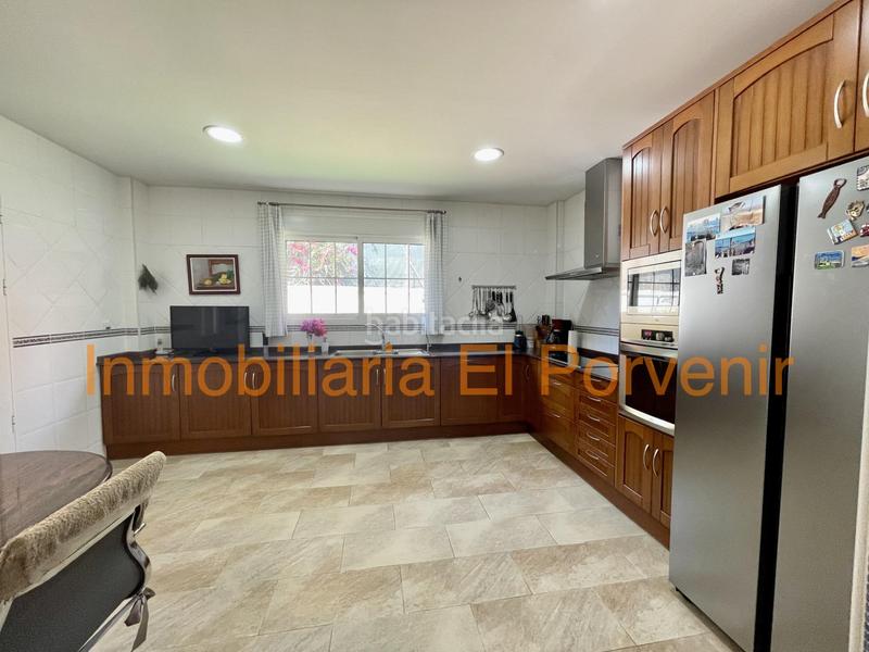 Foto ad765968-49f4-48b0-b6d5-51e1ec6dea0b. Chalet with heating parking pool in Zona Avenida Alta - Auditorio Torrent