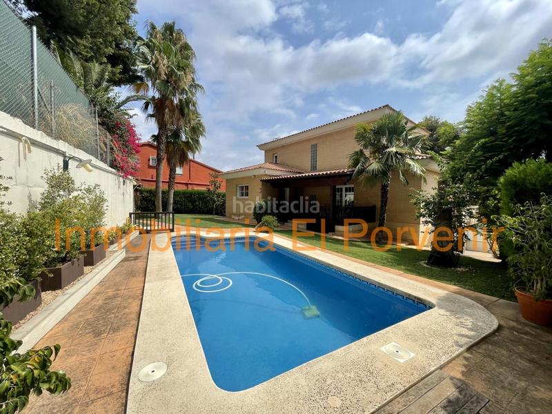 Foto 3ebf9d2b-9522-44a8-aede-f189d2520154. Chalet en Zona Avenida Alta - Auditorio Torrent