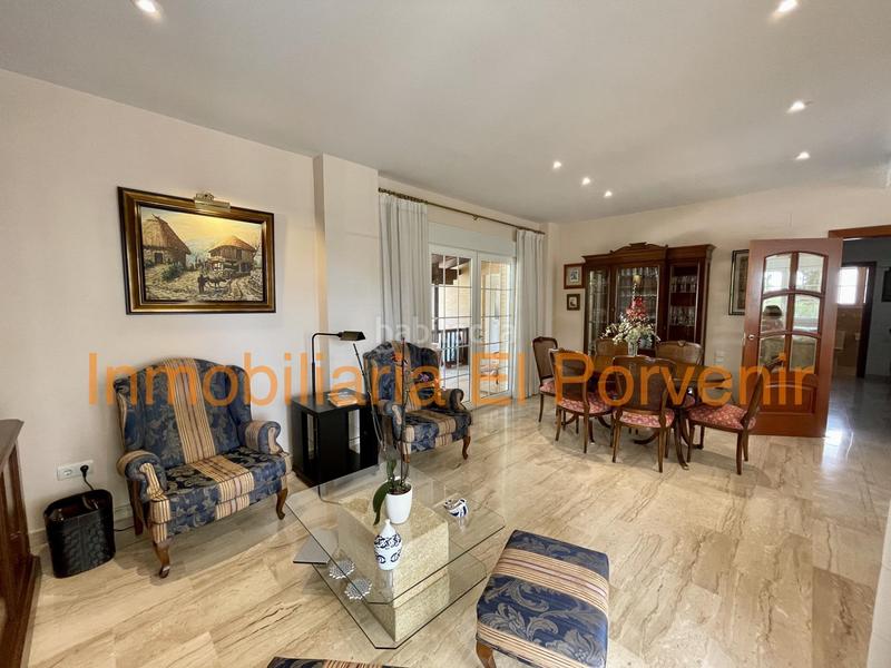 Foto 635f1c88-25b8-4d63-977a-5be53406dfea. Xalet amb calefacció aparcament piscina a Zona Avenida Alta - Auditorio Torrent