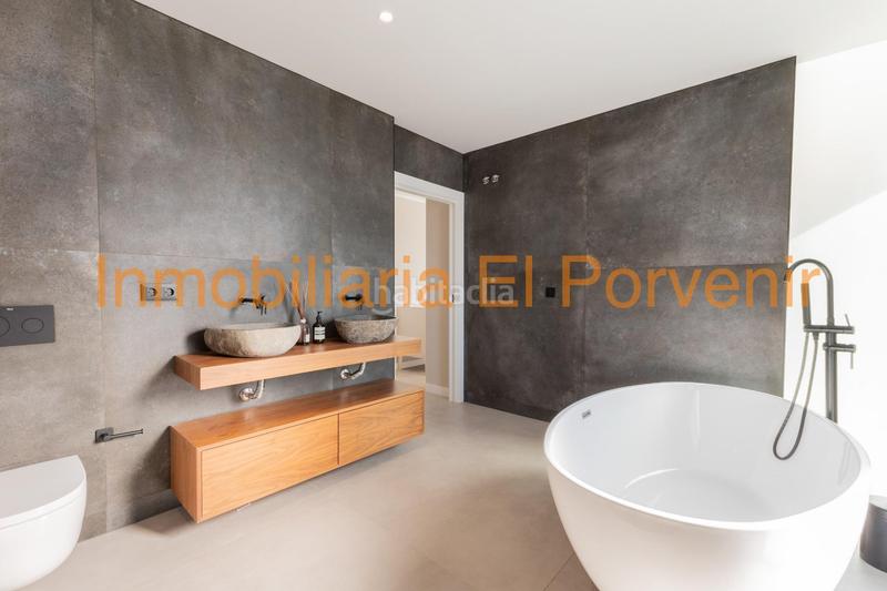 Foto 49e12545-0a42-4828-8dce-ca3e5843827c. Chalet avec chauffage parking piscine dans El Vedat - Santa Apolonia Torrent