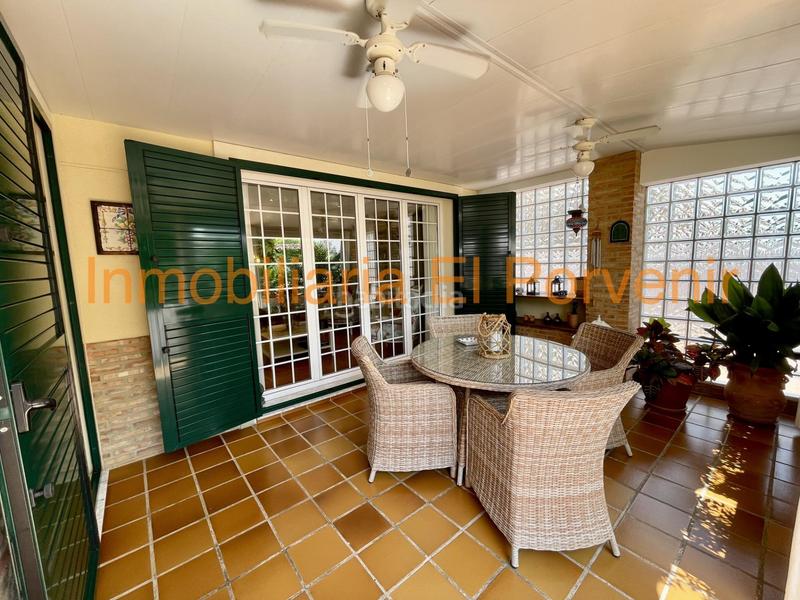 Foto ccab1645-e6a9-4f7c-b596-ffa49e8a3b8c. Chalet mit heizung parking pool in Zona Avenida Alta - Auditorio Torrent