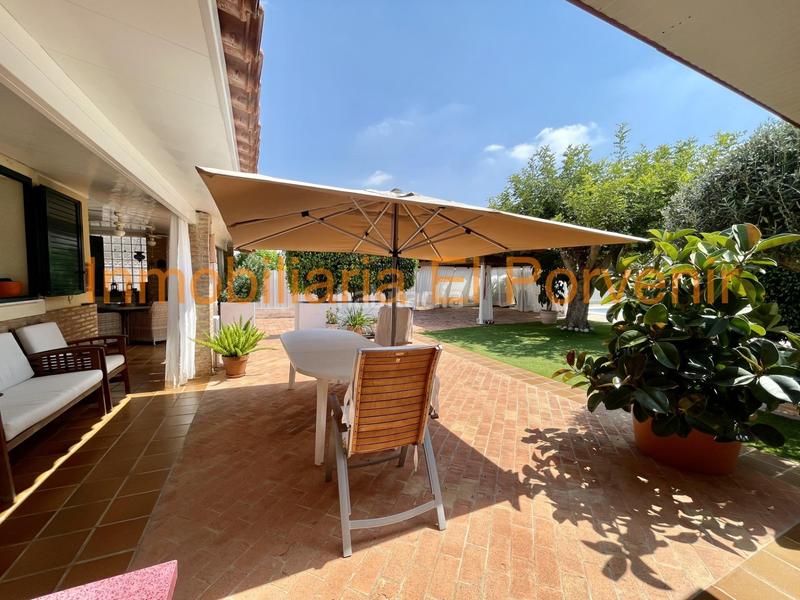 Foto 8d09e669-35f7-4463-960b-078d275c7437. Chalet with heating parking pool in Zona Avenida Alta - Auditorio Torrent