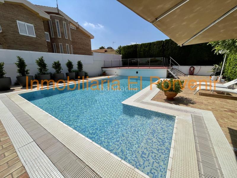 Foto df991217-3407-4b02-a4ca-8350e5e5054c. Chalet con riscaldamento parcheggio piscina in Zona Avenida Alta - Auditorio Torrent