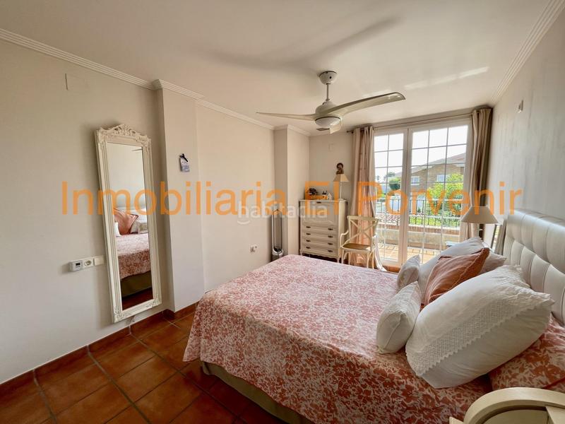 Foto 35ef2f03-9bfb-4a19-9efe-da3b5c3fe5cc. Xalet amb calefacció aparcament piscina a Zona Avenida Alta - Auditorio Torrent