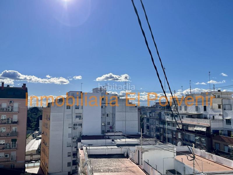 Foto 5c4c1ded-7c77-4a8c-b6b4-b1a73cce4767. Miete etagenwohnung in Trinitat Valencia