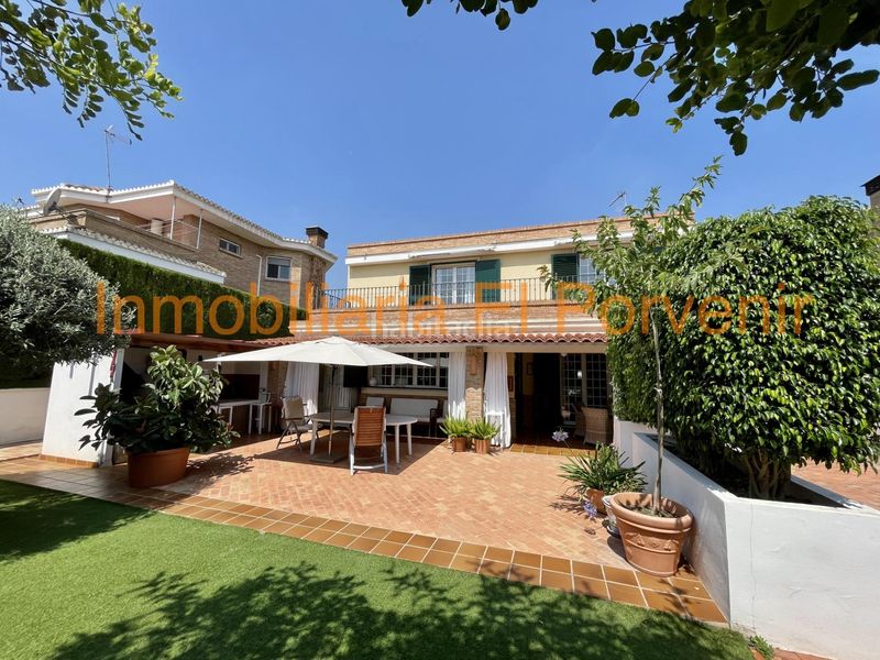 Foto 67856b57-ca2b-4fee-9794-519fdde74b1e. Chalet en Zona Avenida Alta - Auditorio Torrent